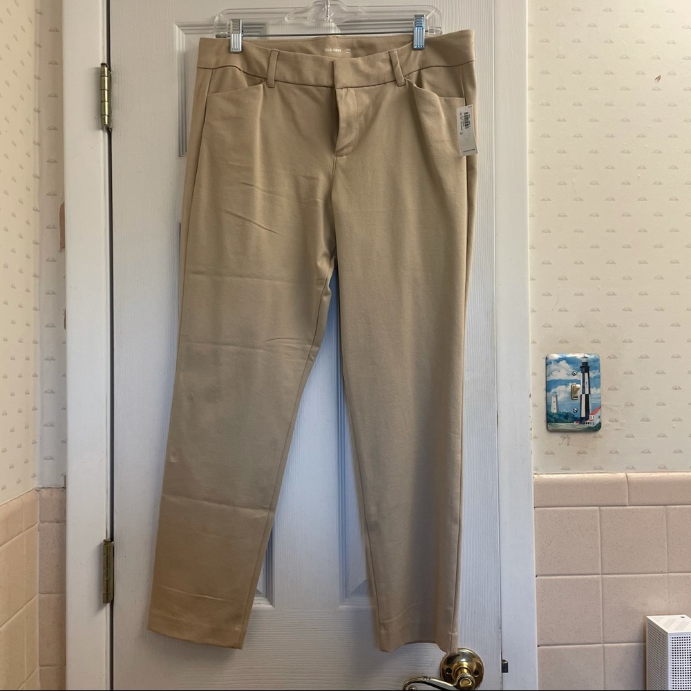 Old Navy Beige Pixie Pants